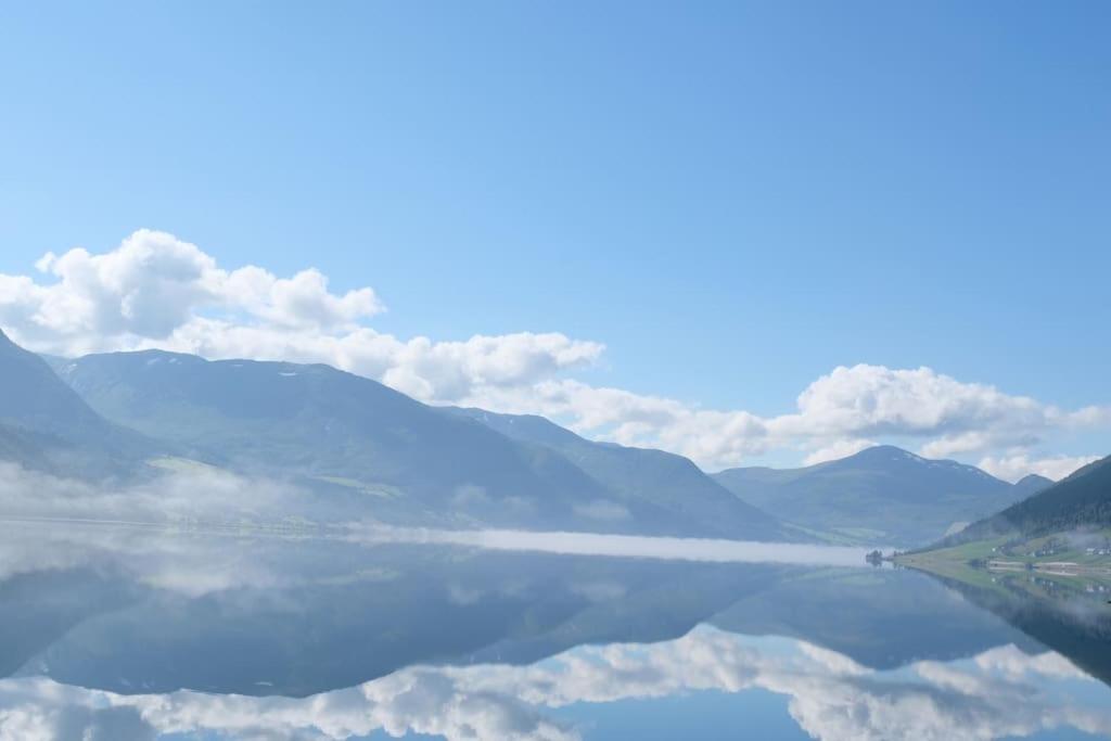 Apartment With Lake View In Jolster Årdal 外观 照片